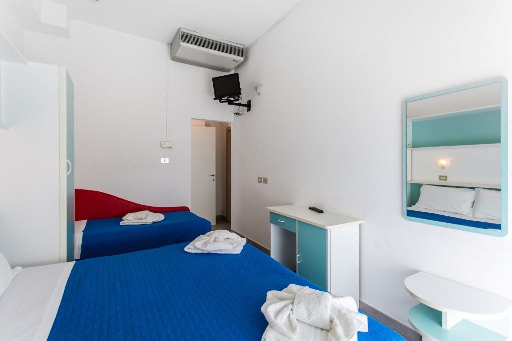 Hotel Savana Римини Экстерьер фото
